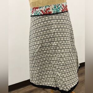 Custo Barcelona Gray and Beige Patterned A Skirt